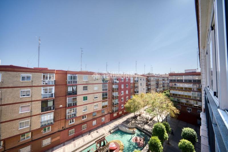 Foto 435329a3-5997-433f-8da4-fcb698132735. Pis amb calefacció a Rondilla Valladolid