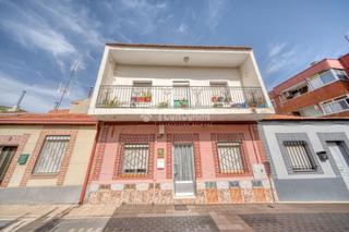 Doppelhaus in La Flecha - Monasterio del Prado. Casa en venta en arroyo de la encomienda