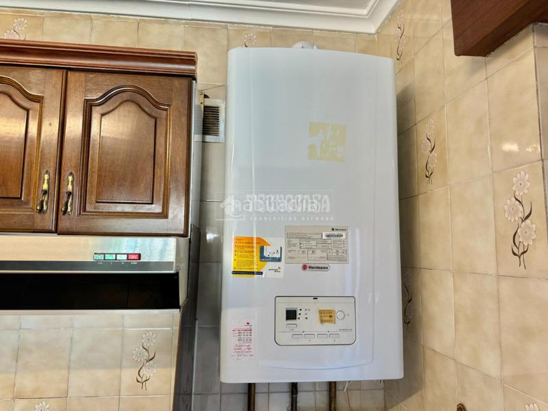 Foto 106845ce-2222-4bd7-a0e2-a594d88d5900. Casa bifamiliare in Barrio España Valladolid