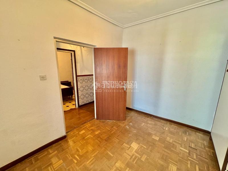 Foto 763161c2-71ac-474a-83bd-eca70cae6993. Casa bifamiliare in Barrio España Valladolid