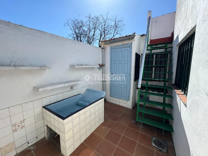 Foto ef16d49e-47c7-4a04-bfc5-ddb4af80057d. Casa bifamiliare in Barrio España Valladolid