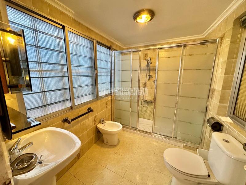 Foto f3fc4d84-1971-4c40-b76b-0b302ed3918a. Casa bifamiliare in Barrio España Valladolid