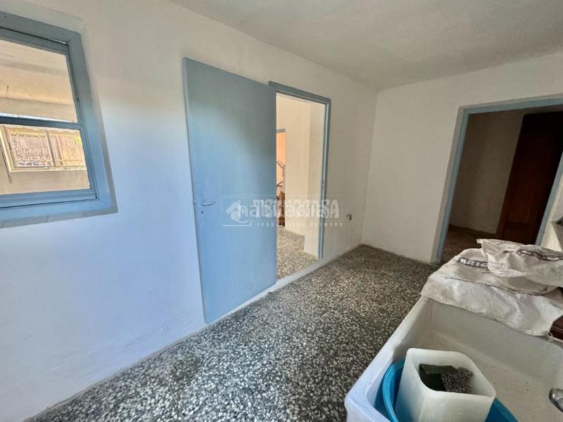 Foto e88ee519-258f-40ce-a15f-d0de9a9006ac. Maison jumelée avec parking dans Barrio España Valladolid