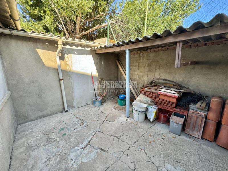 Foto fd4ef197-aeb7-4d3f-83fc-52d4ea25c4c3. Maison jumelée avec parking dans Barrio España Valladolid