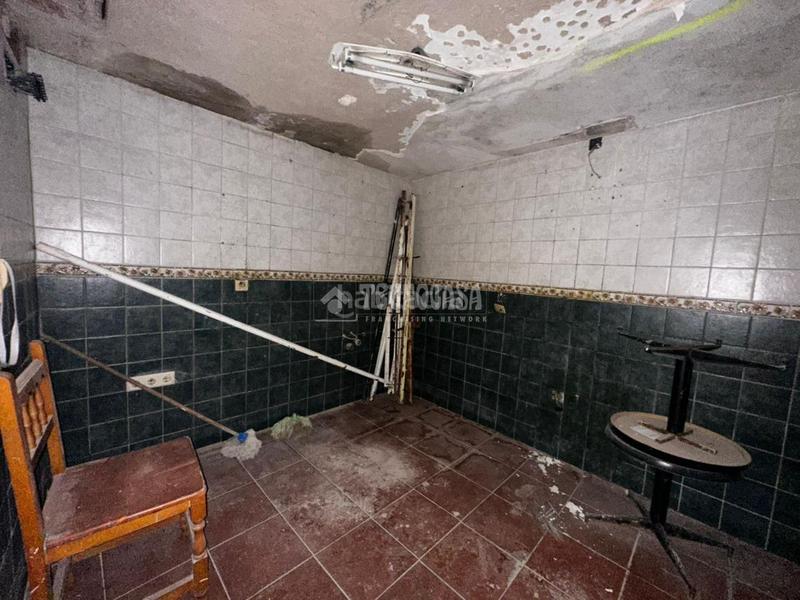 Foto cee28b3b-ac35-4957-94f5-d1c18f1ec4d1. Casa aparellada amb calefacció a Campo de la Verdad - Miraflores Córdoba