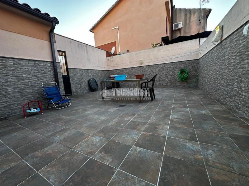 Foto 2eaacf29-eebd-41dd-9097-8ef409a0fe2c. Maison jumelée avec parking dans Sector Sur Córdoba