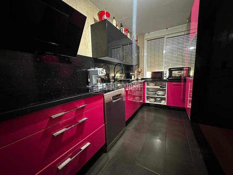 Foto 53b9d93b-60a4-4915-9577-c2b5a974e2cb. Maison jumelée avec parking dans Sector Sur Córdoba