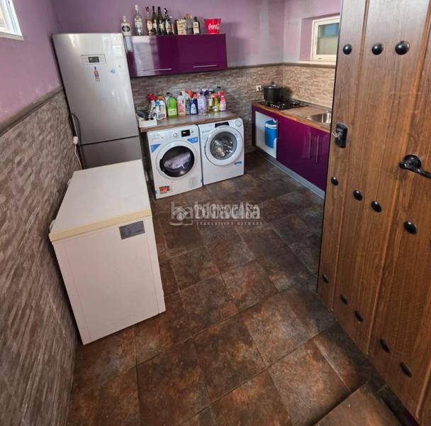 Foto 8c87f099-e1de-43f8-9566-c6e6c784602b. Maison jumelée avec parking dans Sector Sur Córdoba