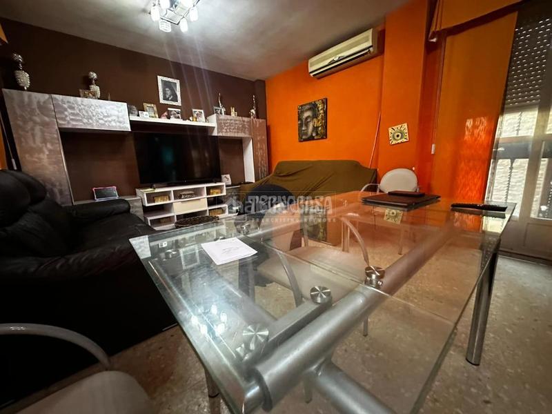 Foto b5433f76-18b4-434b-a13d-23ce739e29c6. Maison jumelée avec parking dans Sector Sur Córdoba