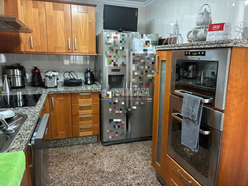 Foto b3b71bdf-1665-4827-956c-42ec56fa0ae3. Casa aparellada amb calefacció aparcament a Campo de la Verdad - Miraflores Córdoba