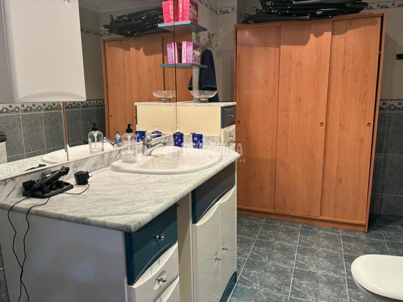 Foto c75a9b1d-eee5-4f39-b027-f965224e72ee. Casa aparellada amb calefacció aparcament a Campo de la Verdad - Miraflores Córdoba