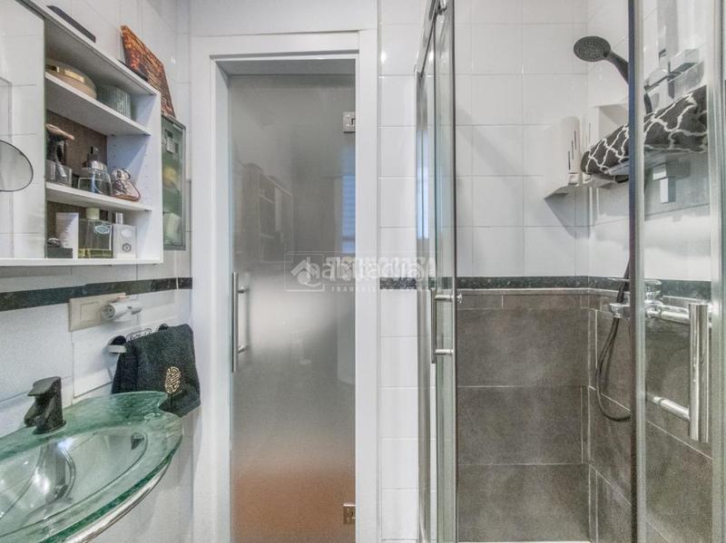 Foto 346f19cc-90f8-42d2-a237-48a33bae5d5a. Piso  en venta en Arapiles Madrid