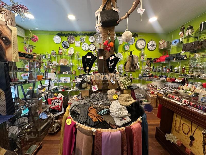 Foto ebcf0667-7d80-4b02-bed5-1f4c9e9c2a7a. Local comercial  en venta en Arapiles Madrid