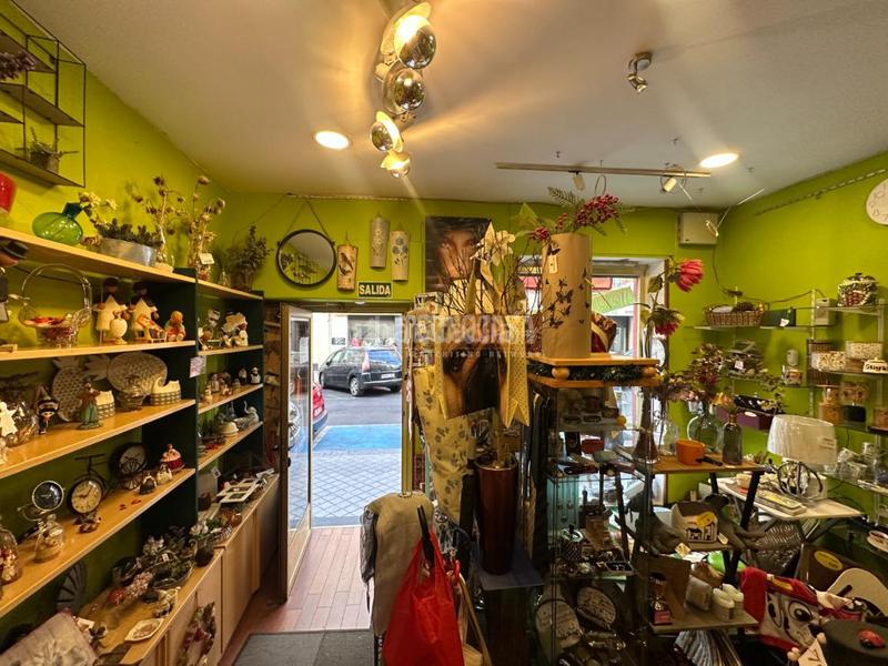 Foto fca7586f-efc7-4696-94c8-01d3718c2699. Local comercial  en venta en Arapiles Madrid