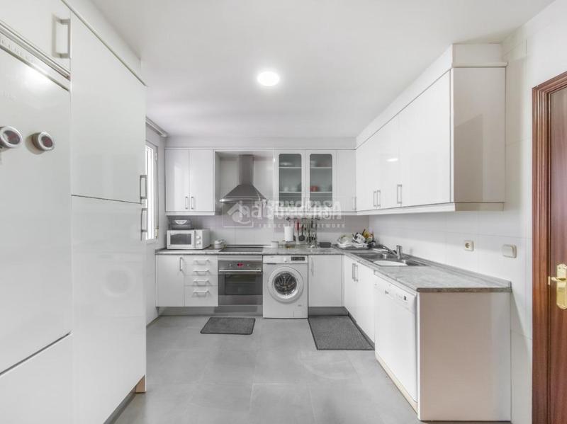 Foto 26d953d4-35f3-4382-b280-0e0ad83869c7. Pis amb calefacció a Arapiles Madrid