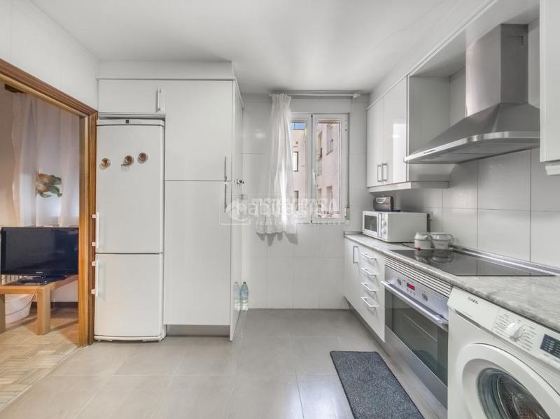 Foto 4356de05-39b4-4148-9665-deaf7dc2dc9e. Pis amb calefacció a Arapiles Madrid