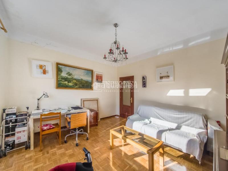 Foto f827d28e-a154-4ac8-8700-8a6dd86598cb. Pis amb calefacció a Arapiles Madrid