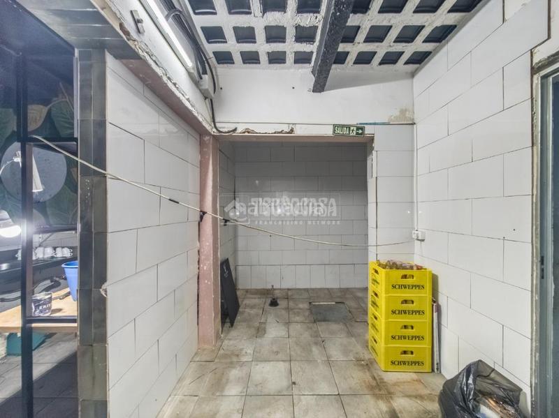 Foto 183ff8fc-fdc9-45dd-9663-8fe01019de70. Local comercial a Arapiles Madrid