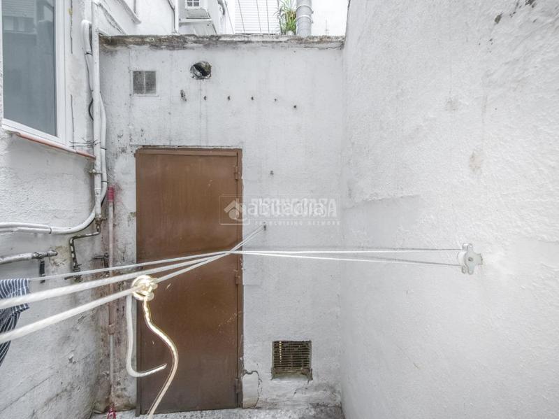 Foto 1ebd0aee-1808-483a-b9c4-0d7f733aa7f4. Local comercial a Arapiles Madrid