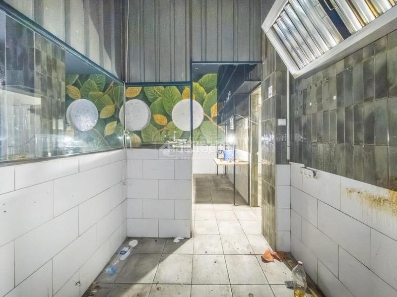 Foto e8cb2542-f27f-4abf-b58c-c6acd6a09e31. Local comercial a Arapiles Madrid