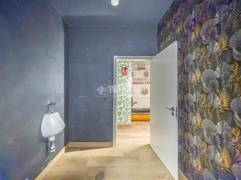 Foto f667dd38-3aa2-4ce7-8f31-f4f60f59b1d4. Local comercial a Arapiles Madrid