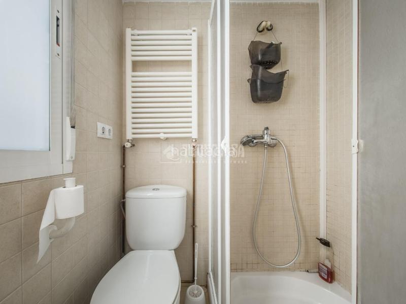 Foto a858f23f-709e-4dd0-b18a-0e842d3e379b. Dachwohnung mit heizung in Arapiles Madrid