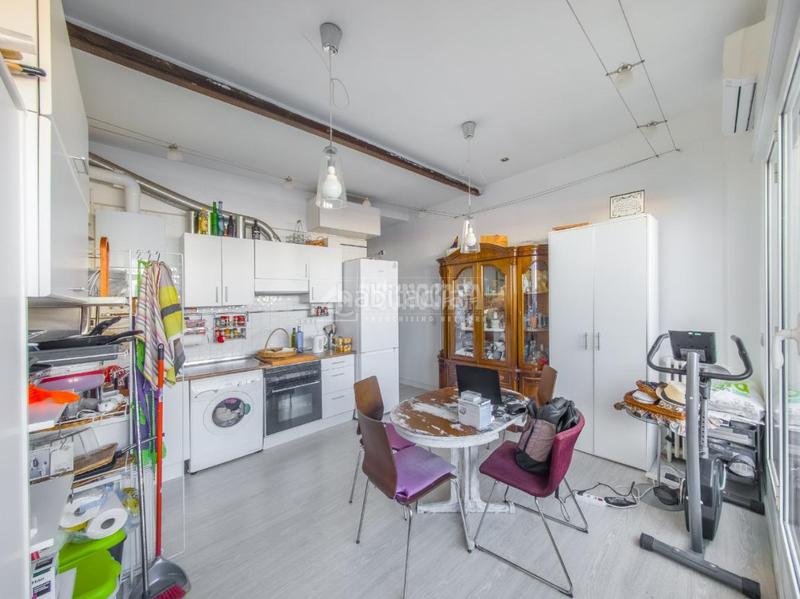 Foto ccf44f7f-da79-4e3d-a04c-1a48b6848a27. Dachwohnung mit heizung in Arapiles Madrid