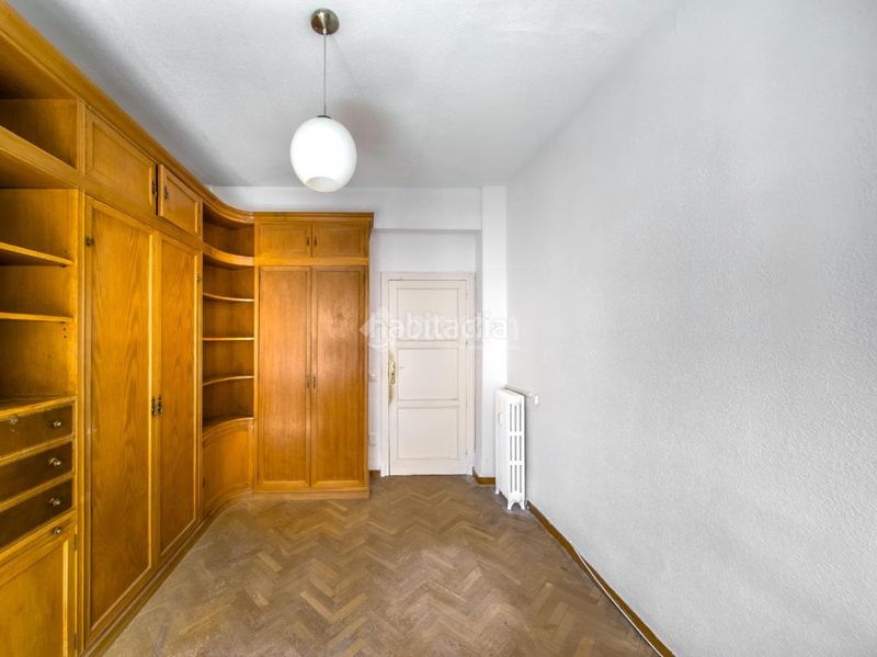 Foto 259c532c-4faa-4e31-94b7-a2450cb2c1a7. Piso  en venta en Arapiles Madrid