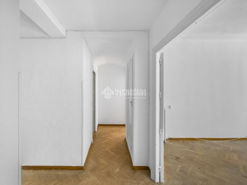 Foto 5b2ff3a0-641b-4513-bfb2-f629804f89af. Piso  en venta en Arapiles Madrid