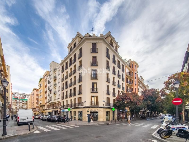 Foto 9ff98def-0c04-4cc5-a7f7-587cd0e209e0. Piso  en venta en Arapiles Madrid