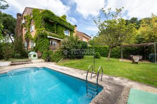 Casa a Yucatán-La Cornisa. Casa en venta en las rozas de madrid