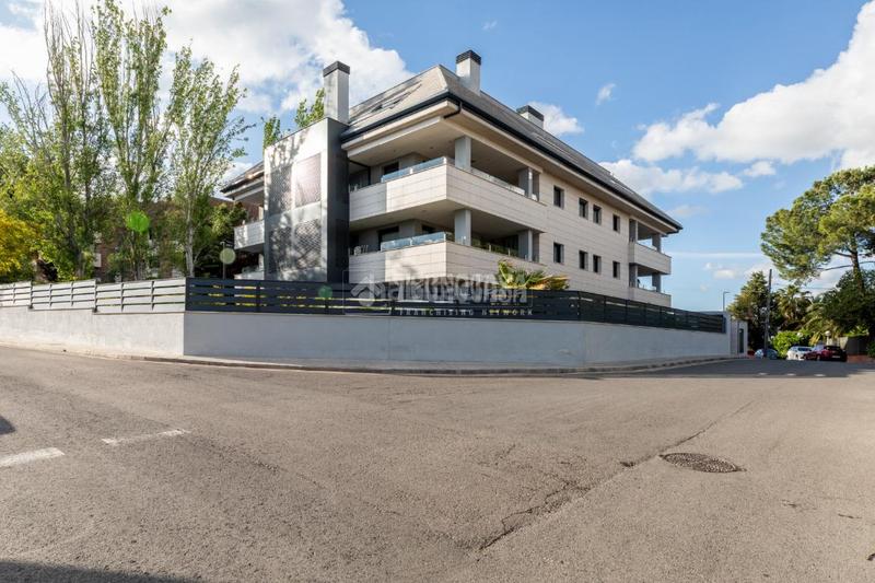 Foto c50dae54-c7b8-484d-910a-7dd279b44cfb. Ático  en venta en las rozas de madrid en Yucatán-La Cornisa Rozas de Madrid (Las)