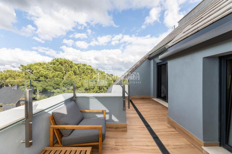 Foto d5dac484-7ed3-4ab5-b179-bd4490eaab03. Ático  en venta en las rozas de madrid en Yucatán-La Cornisa Rozas de Madrid (Las)