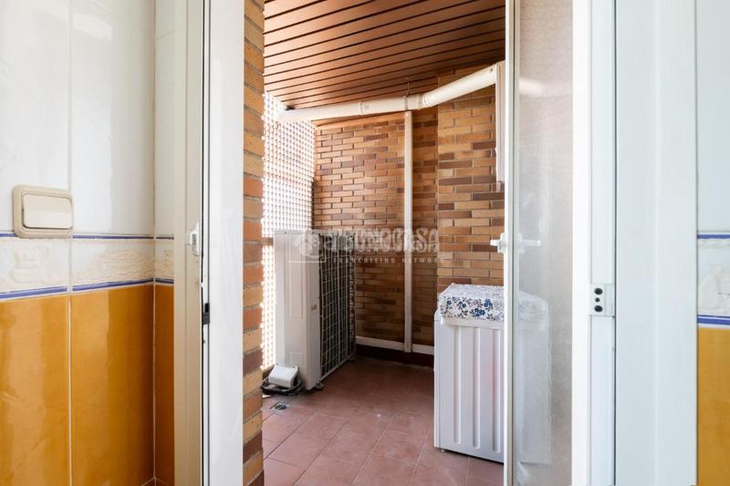 Foto aa4183b8-5afa-40f0-8b7f-28269888d351. Location appartement avec parking dans Monte el Pilar Majadahonda