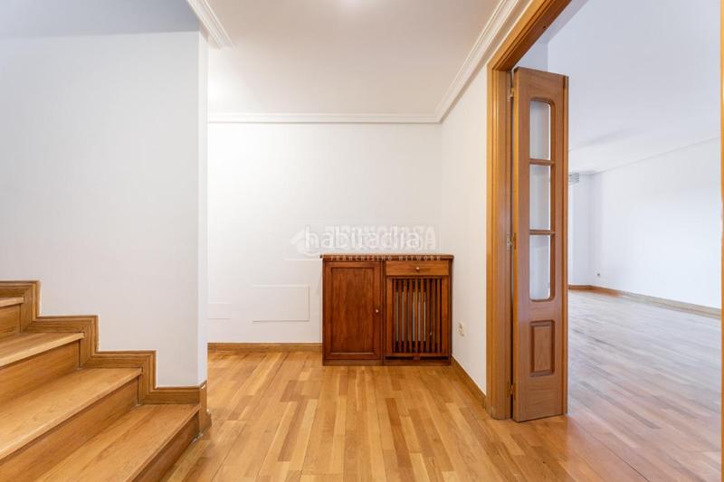 Foto d6a8aefb-30b6-47c4-b298-61a4733eac0d. Location appartement avec parking dans Monte el Pilar Majadahonda