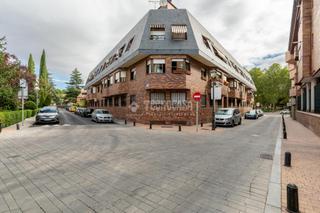 Location Appartement à Carretera del Plantío. Piso en alquiler en majadahonda