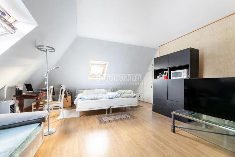 Foto 16070c76-929f-4f35-804d-ae73667974b3. Flat with parking pool in Carretera del Plantío Majadahonda