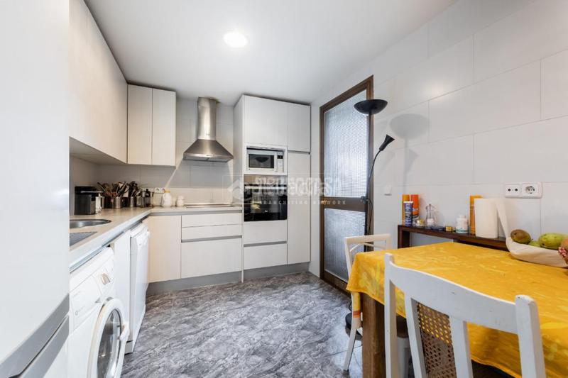 Foto 332944ea-4968-4ffa-b601-5fb72db85812. Flat with parking pool in Carretera del Plantío Majadahonda