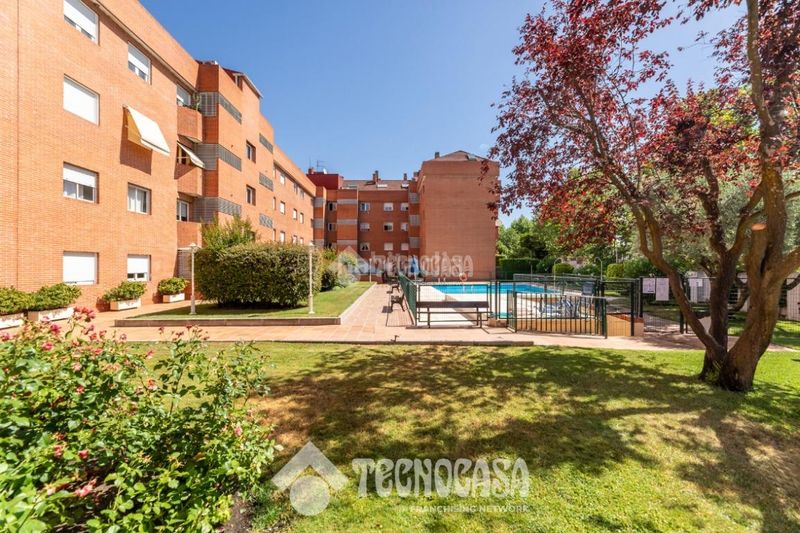 Foto 877f6d08-88cd-4234-8d08-b82613e1f3c9. Pis amb aparcament piscina a Yucatán-La Cornisa Rozas de Madrid (Las)