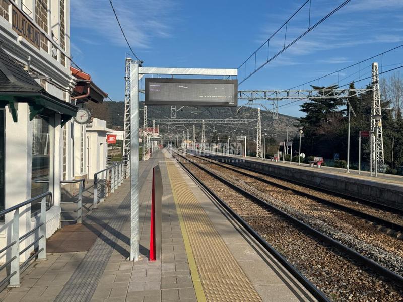 Foto 63d346b6-5f28-4d8f-830e-52c2f63326d3. Edifici a Collado Mediano