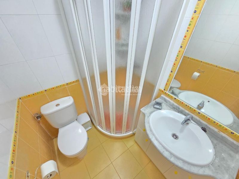 Foto e98b94a5-e5be-45e8-8ebf-94e58ad26253. Casa amb calefacció a Becerril de la Sierra