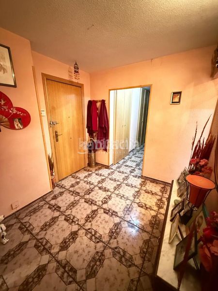 Foto 5622ea5f-42f2-4aa1-900a-9fce181e780c. Pis amb calefacció a Palomeras Sureste Madrid