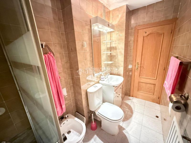 Foto b54671f3-d32e-42f4-ad85-92135f8955a3. Pis amb calefacció a Palomeras Sureste Madrid