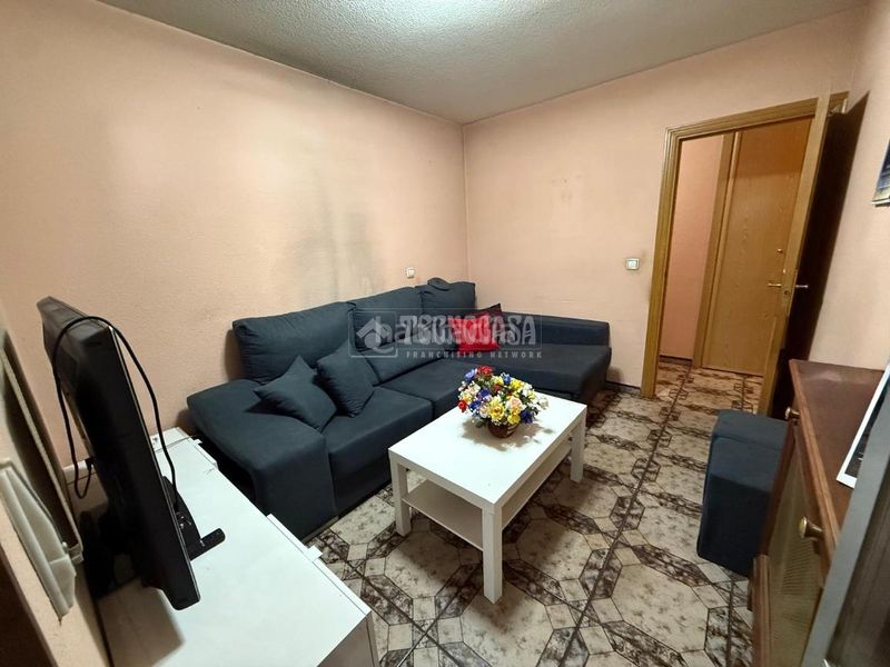 Foto bb0a3304-d8a9-4423-b7d5-b613ea4b8bf9. Pis amb calefacció a Palomeras Sureste Madrid