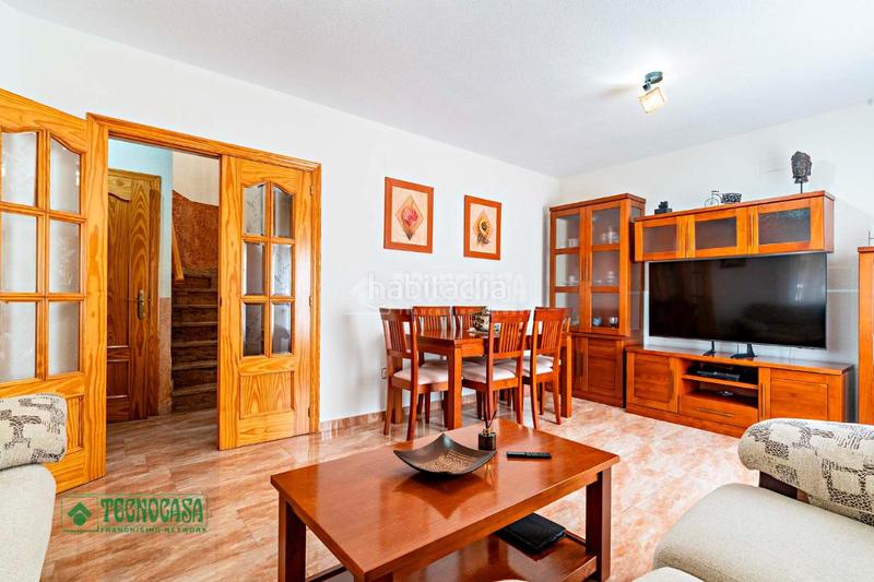 Foto b57122a5-322f-4cc3-8c98-3d3677e1b770. Casa pareada casa en venta en la mojonera en puebla de Vícar Vícar