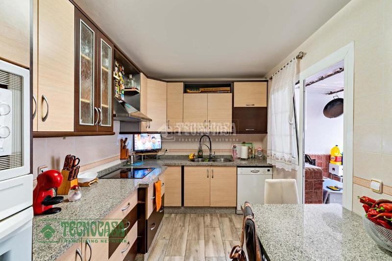 Foto dcbfefb3-c3be-4863-8ac4-cb9b72e6d596. Casa  en venta en la mojonera en Mojonera (La)