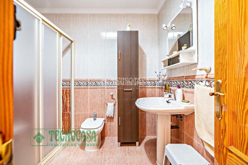 Foto 493e2de1-e8c7-42fb-b2b4-8d9a611dcecf. Casa aparellada amb calefacció aparcament a Mojonera (La)