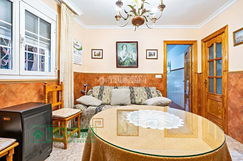 Foto f8e09802-fad5-4944-a29d-0ad6bad84a83. Casa aparellada amb calefacció aparcament a Mojonera (La)