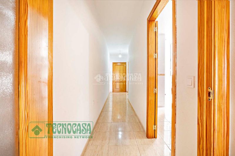 Foto 0a7aecc2-397d-4968-9e9e-86a841ce4754. Pis amb calefacció aparcament a puebla de Vícar Vícar