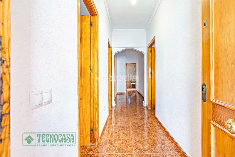 Foto ac862dcd-d0bd-4890-952c-27532a1d0a13. Casa aparellada a Mojonera (La)